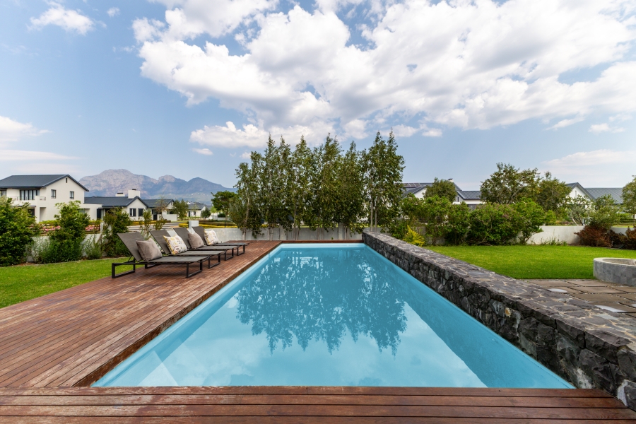 5 Bedroom Property for Sale in Val De Vie Estate Western Cape